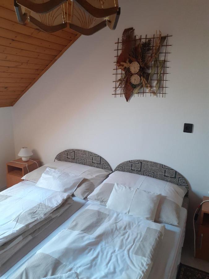 Anna Vendeghaz Hotell Balatonakali Eksteriør bilde
